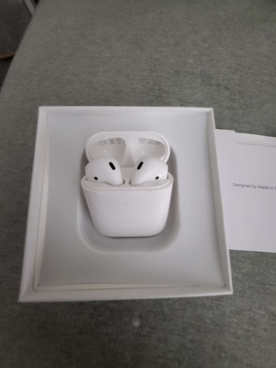 Apple airpods Gen 2
