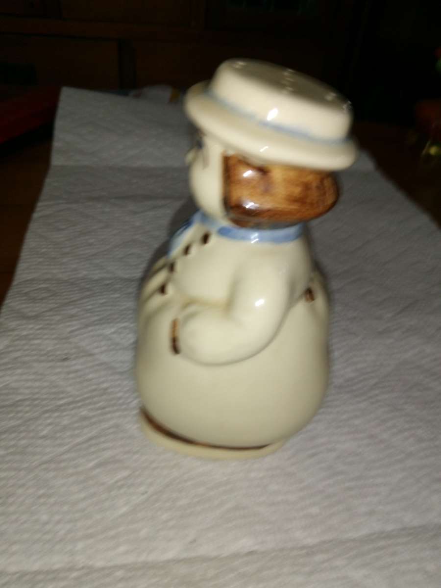 Shawnee Dutch boy Shaker