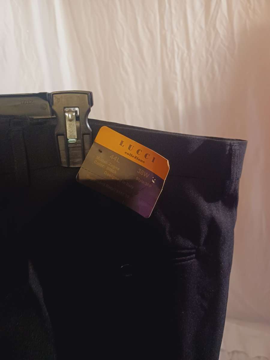 Men pant perry Ellis and Levi jeans and more 38 x32 31x32