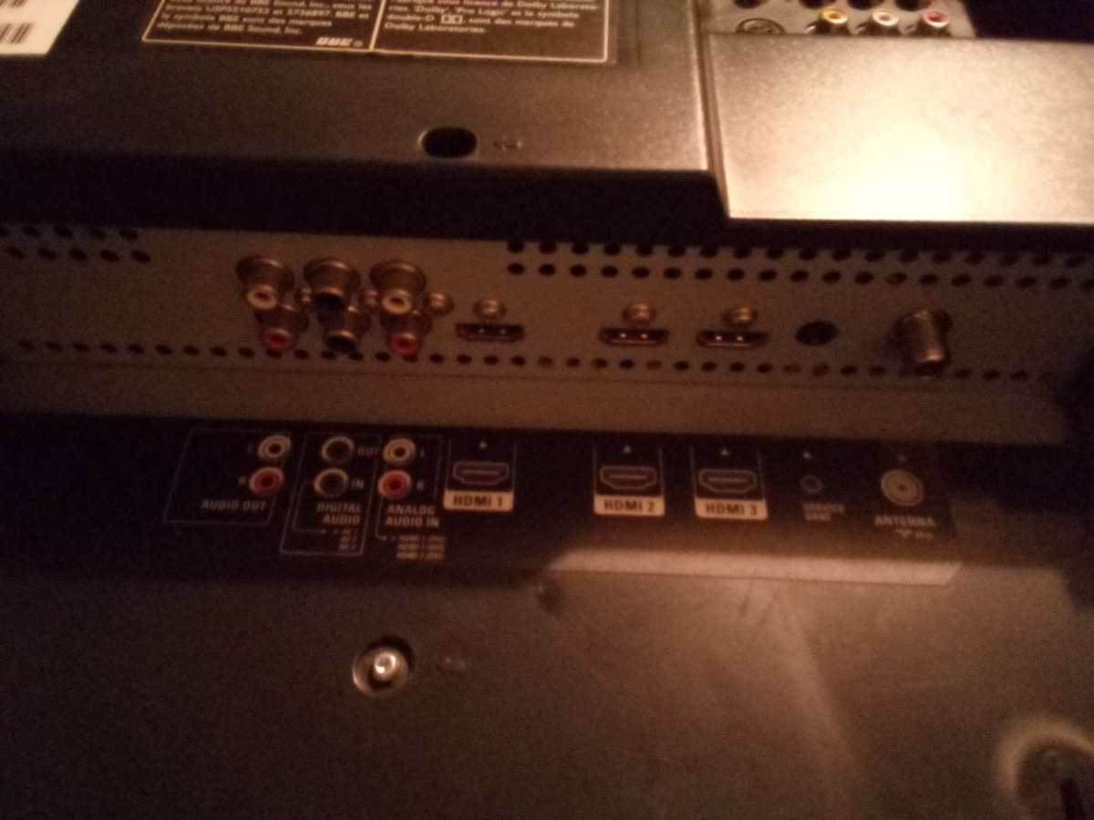 Philips tv Model number 52PFL7422D37