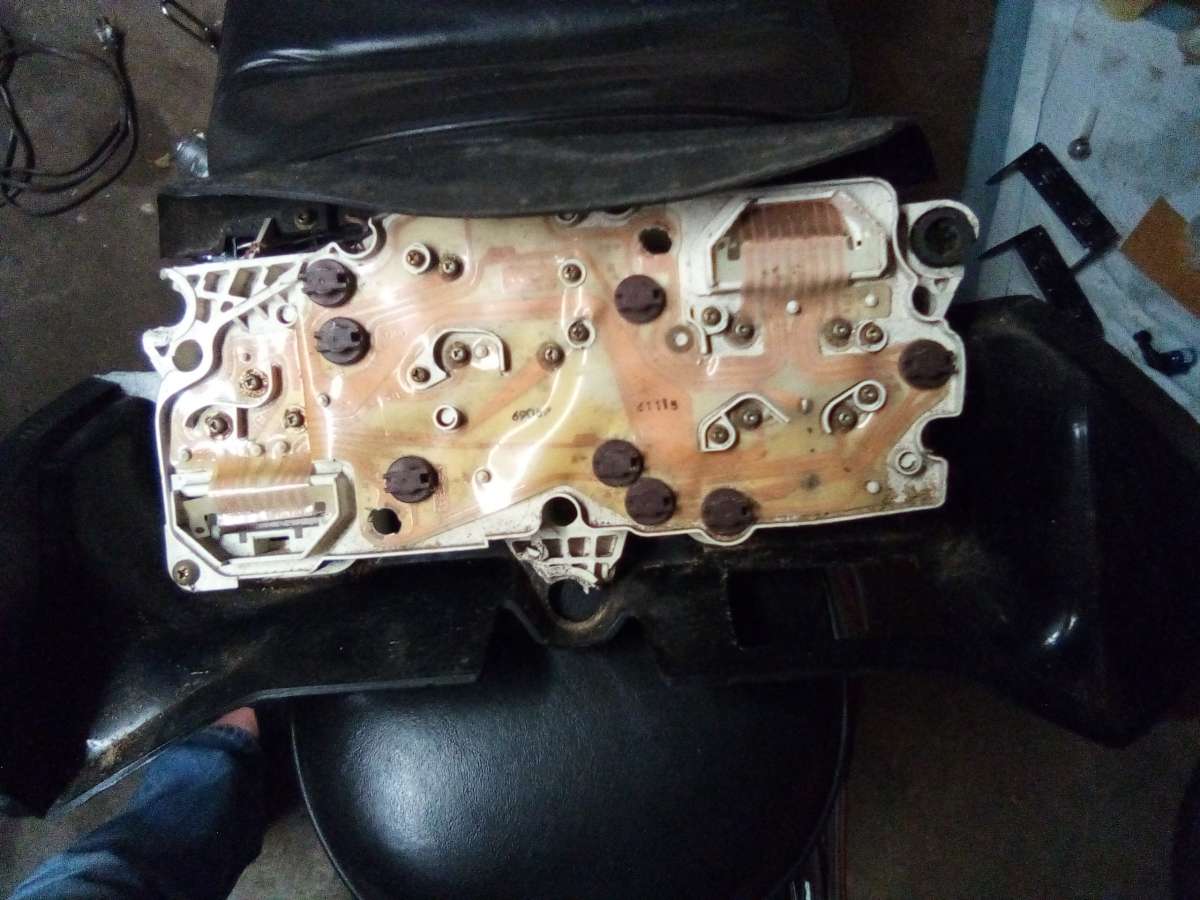 speedo tach guages display