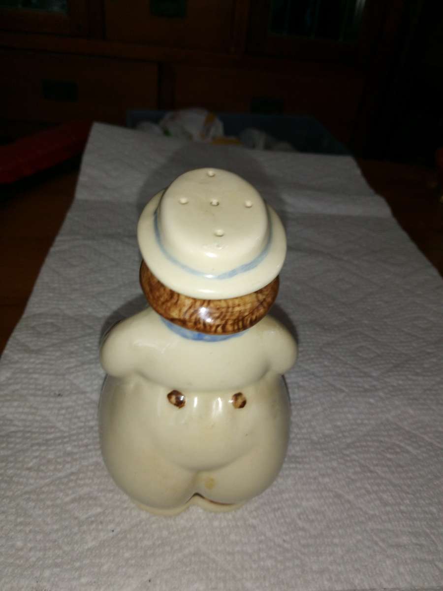 Shawnee Dutch boy Shaker