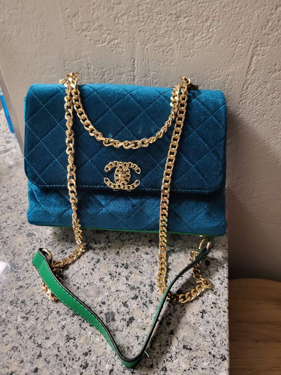 small shoulder Bag