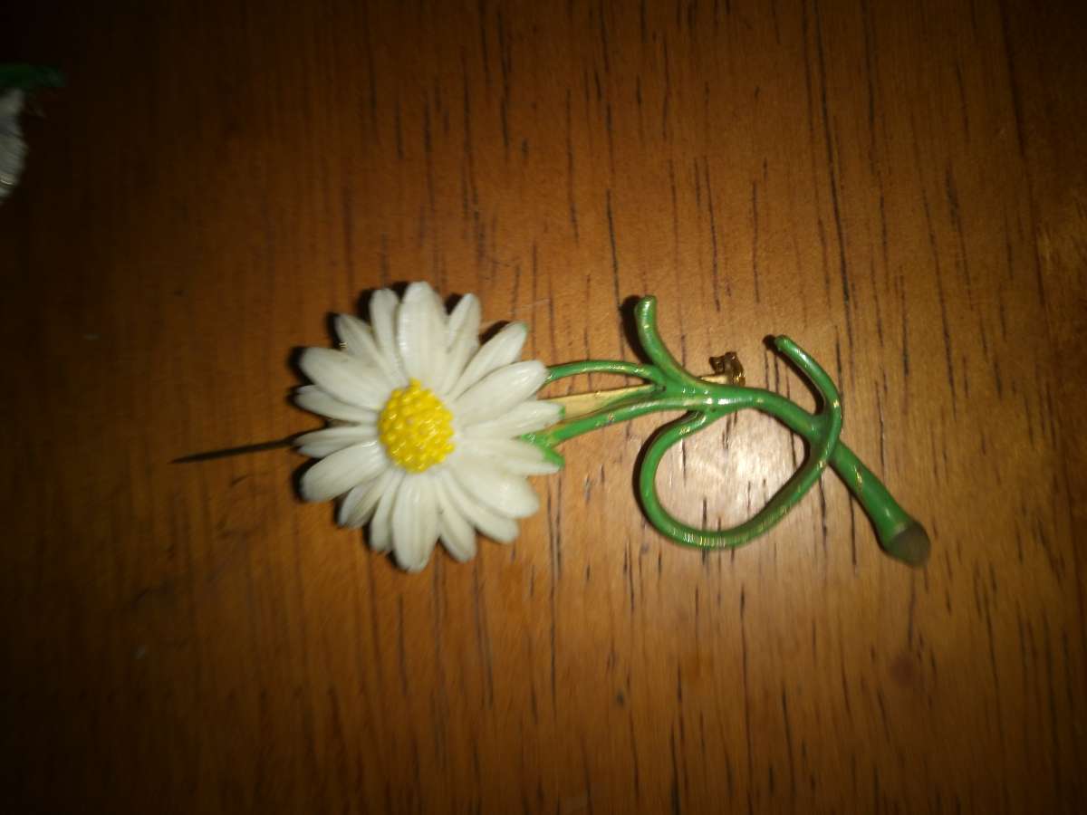 5 1950s 60s Lucite and ename Flower Pins