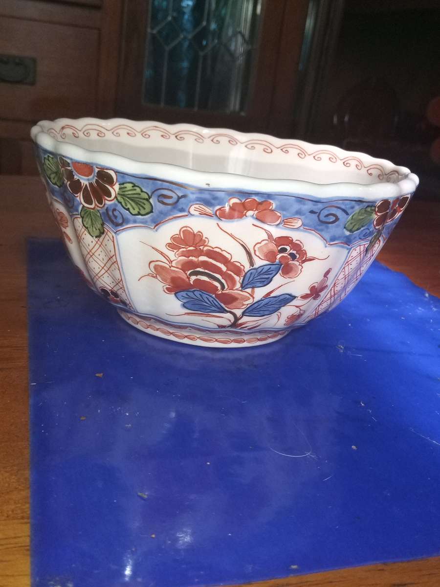 Pijnacker Delftware IMARI STYLE BOWL