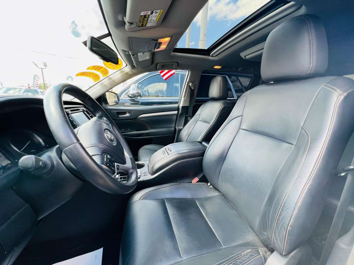 2018 FORD F150 XLT 118k millas