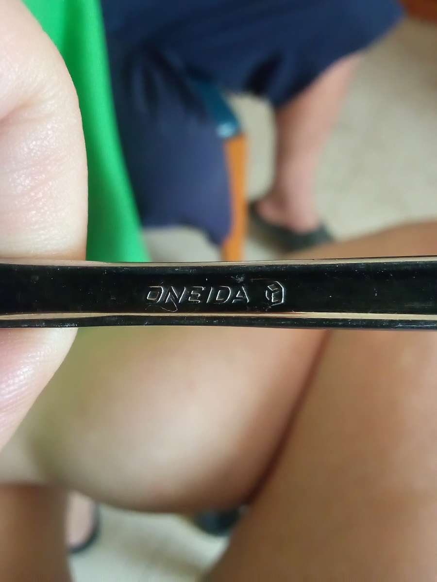 Oneida Damascus rose sterling silver Flat Ware