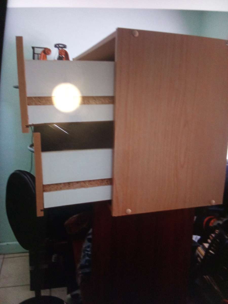 50 cash use draw cabinet 16 inch 24 wide what time u coming