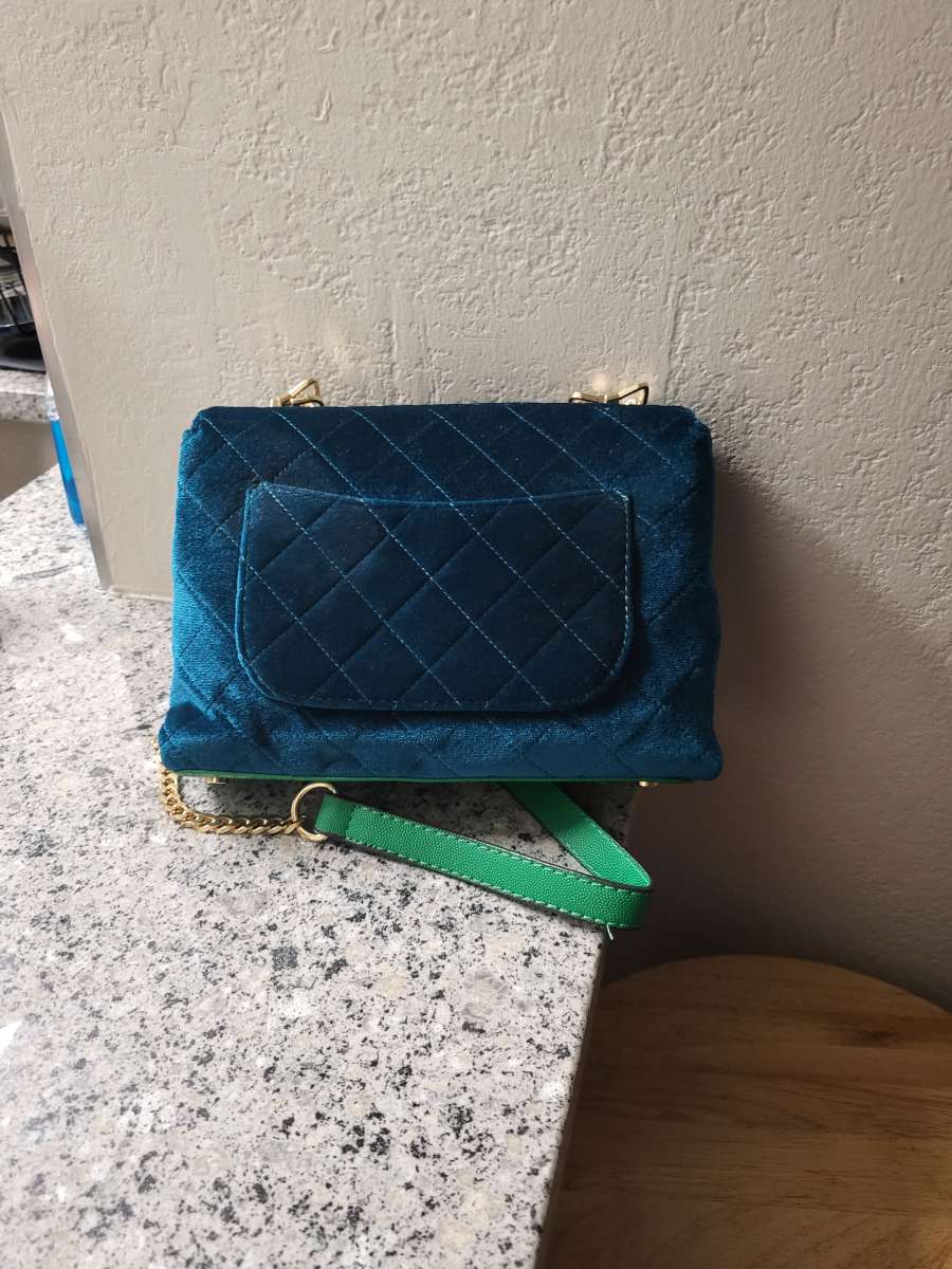 small shoulder Bag