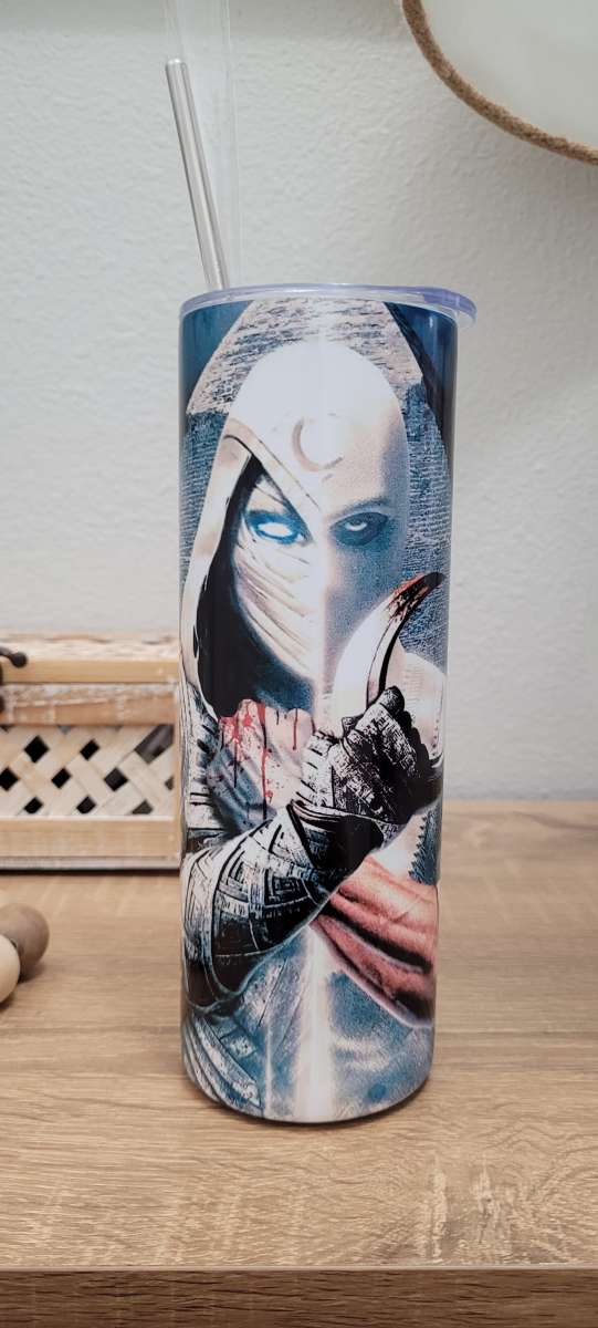 Drink in Style with Our Custom 20oz Tumbler