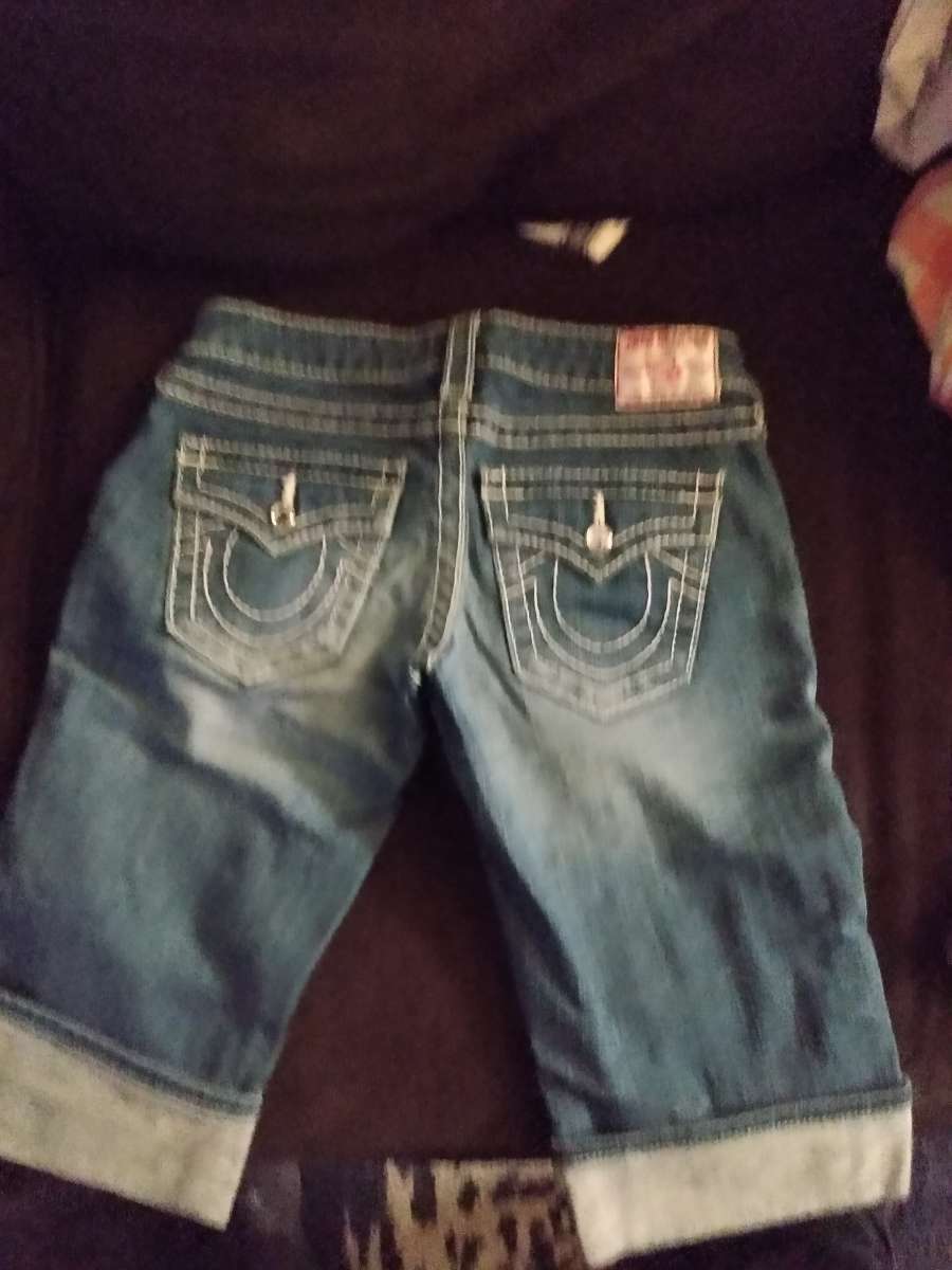 TRUE RELIGION WOMANS JEANS