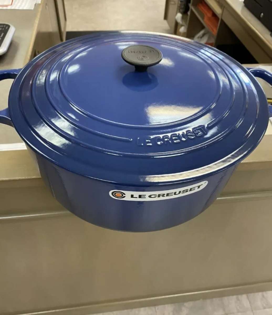 Le Creuset 13Qt dutch oven
