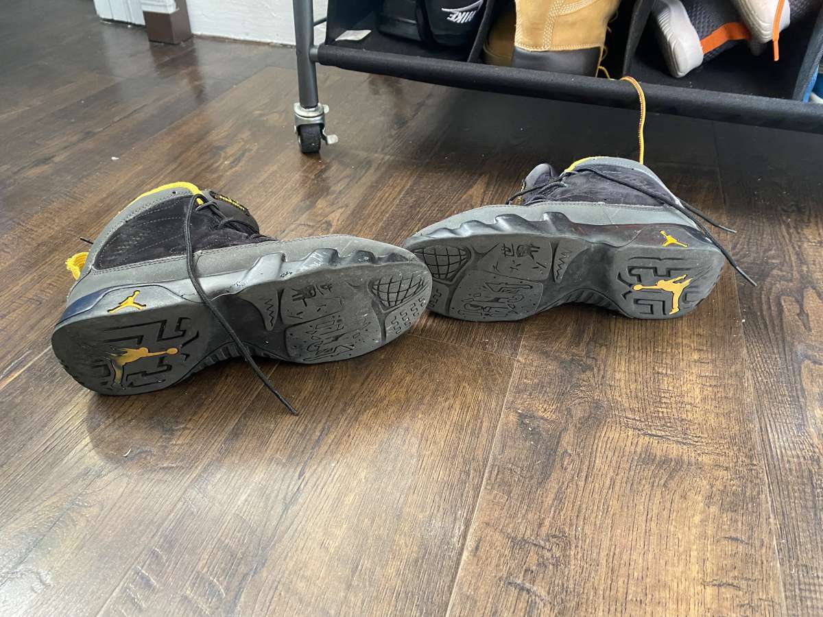 Jordan 9 dark charcoal