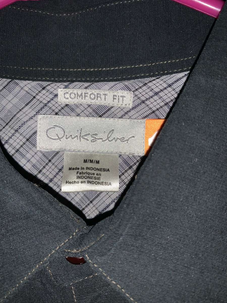 Comfort  Fit Quicksliver Medium Button Up