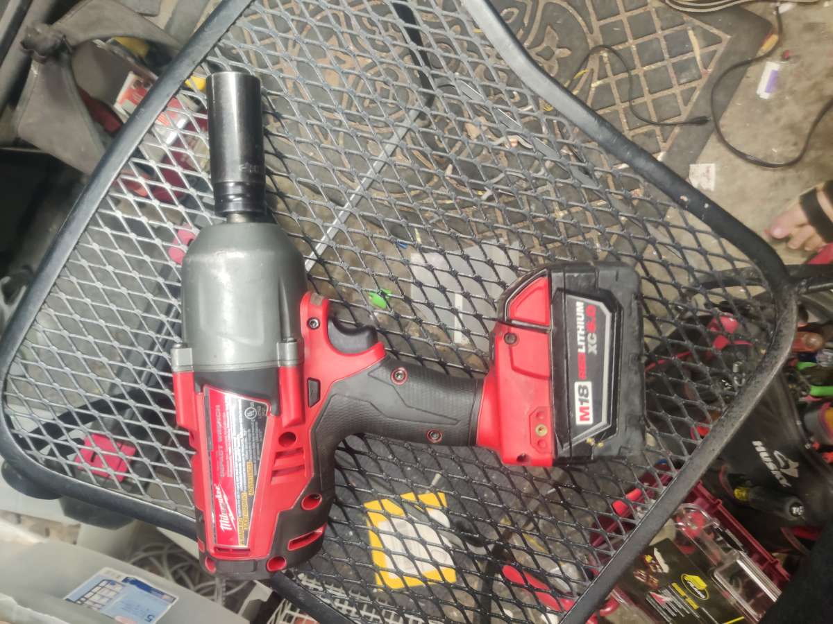 Milwaukee M18