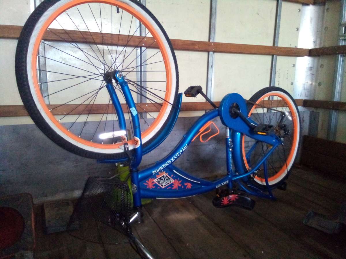 beach cruiser bike