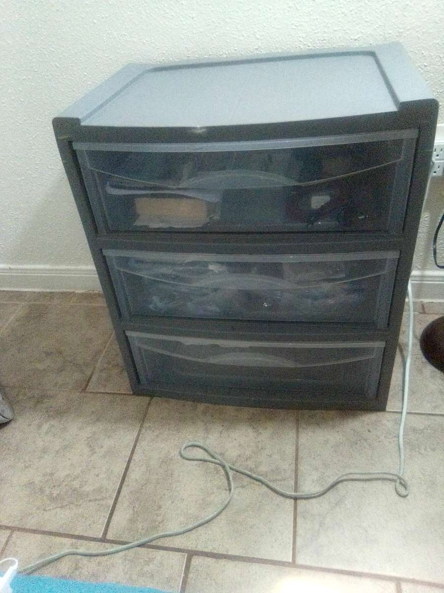 three drawer hard plastic storage shelf