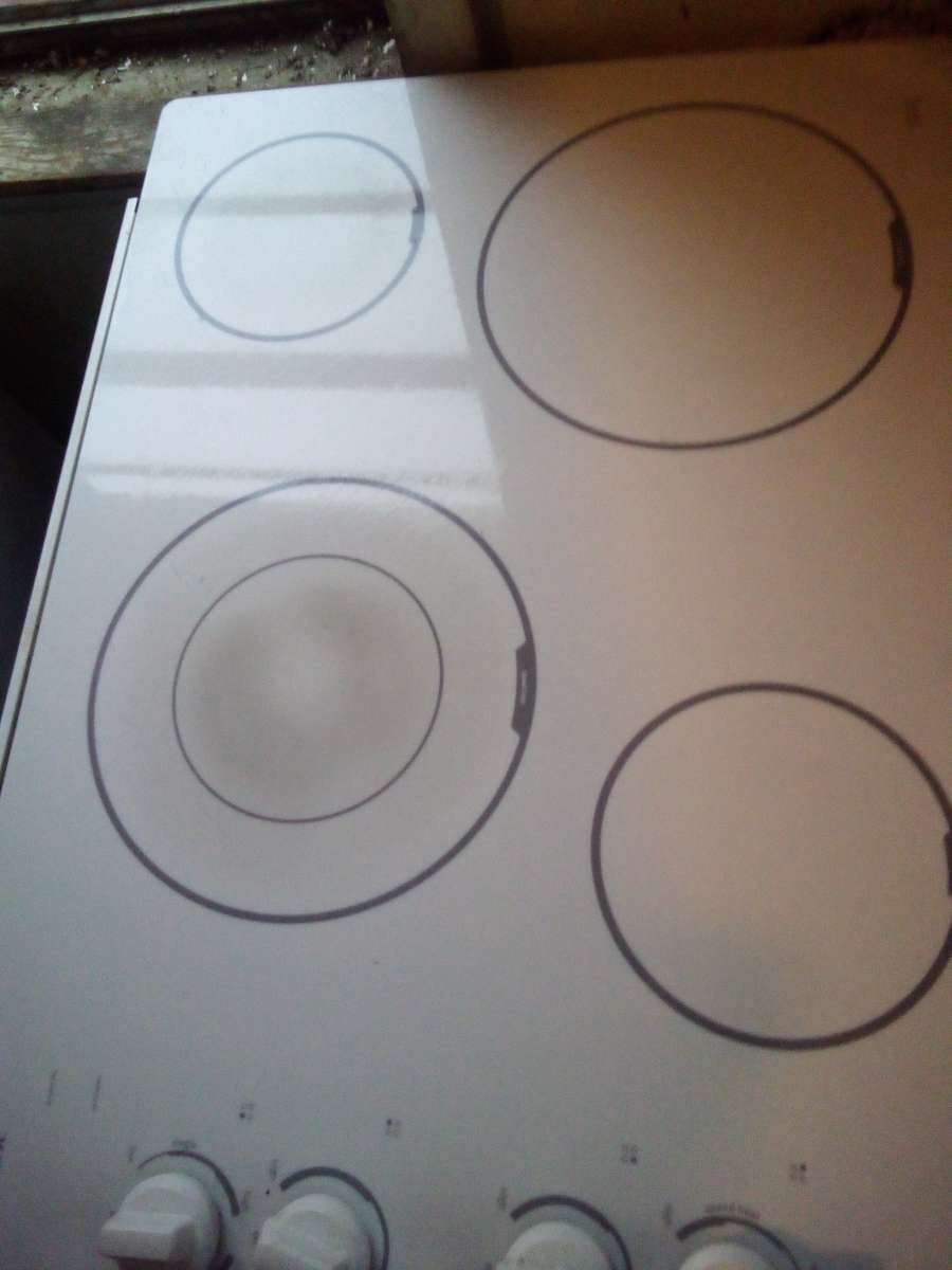 Maytag Electric Cooktop