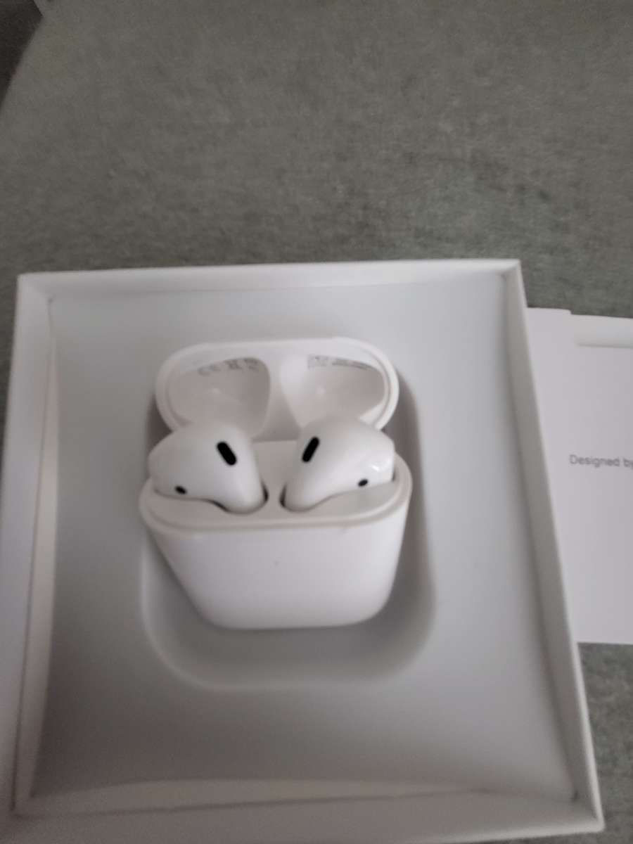 Apple airpods Gen 2