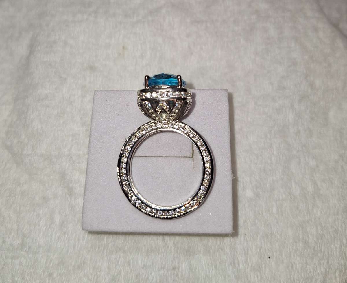 blue Topaz ring size 6 new