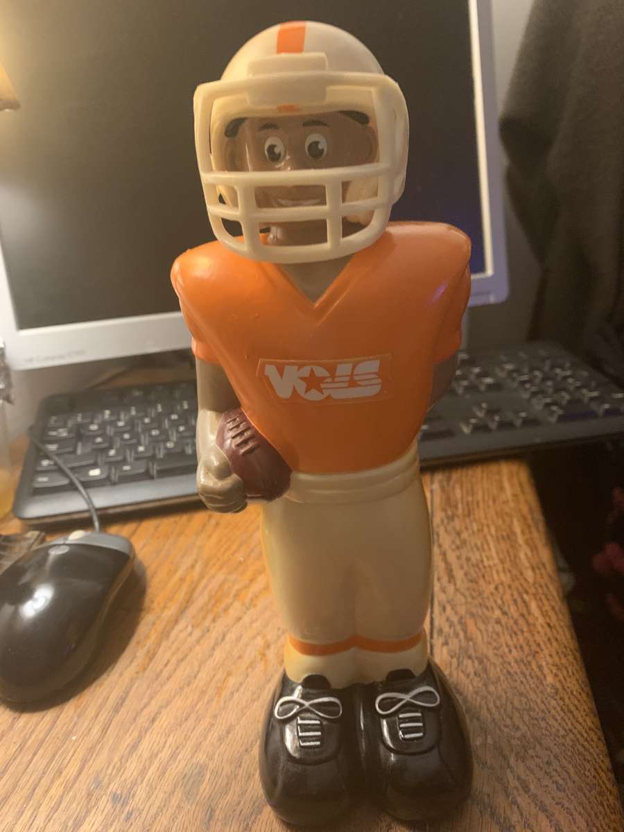 Collegiate Vols figurine