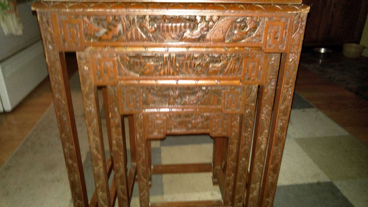 Nesting tables 4pc set Very Good Condition circa 1920s