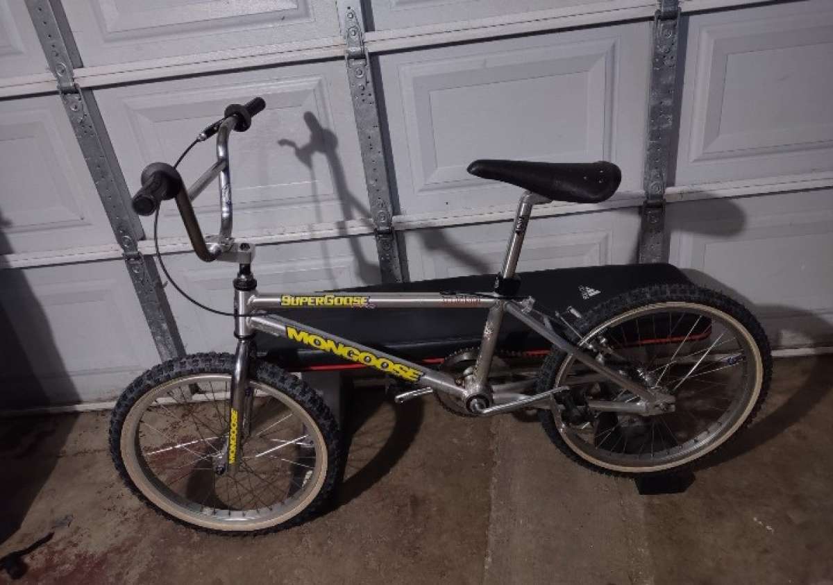 1996 mongoose super goose racing bike