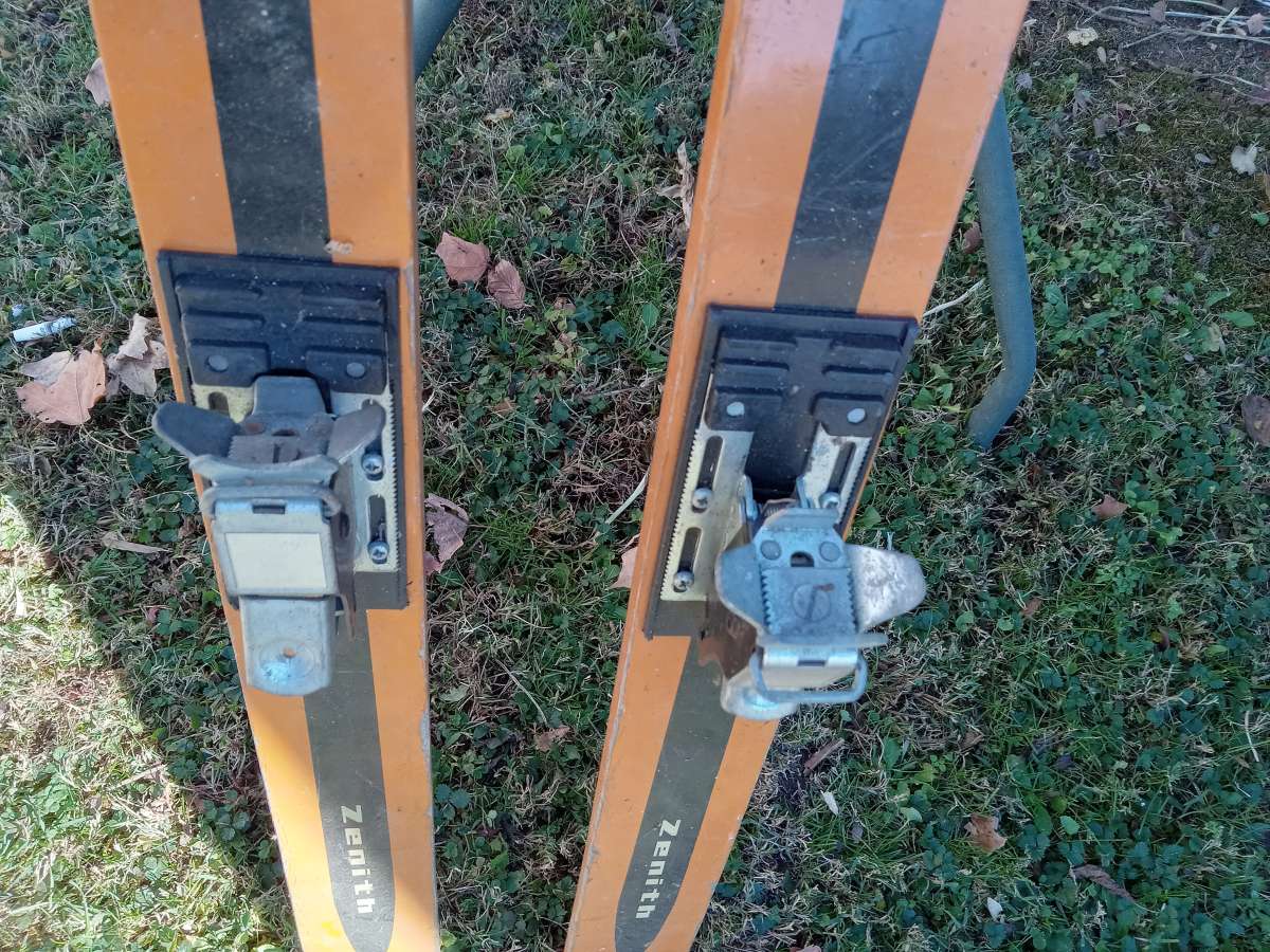 olmypique  zenith skis