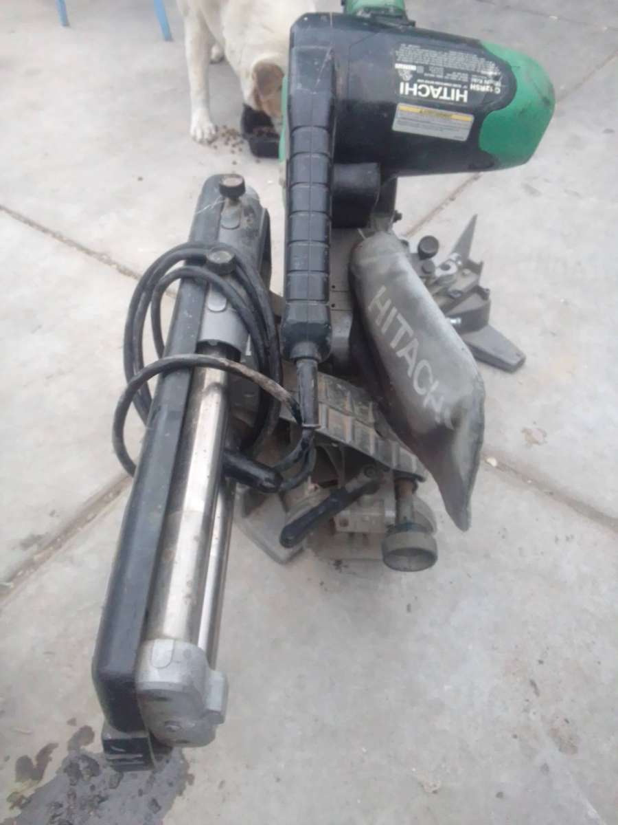 Hitachi Saw