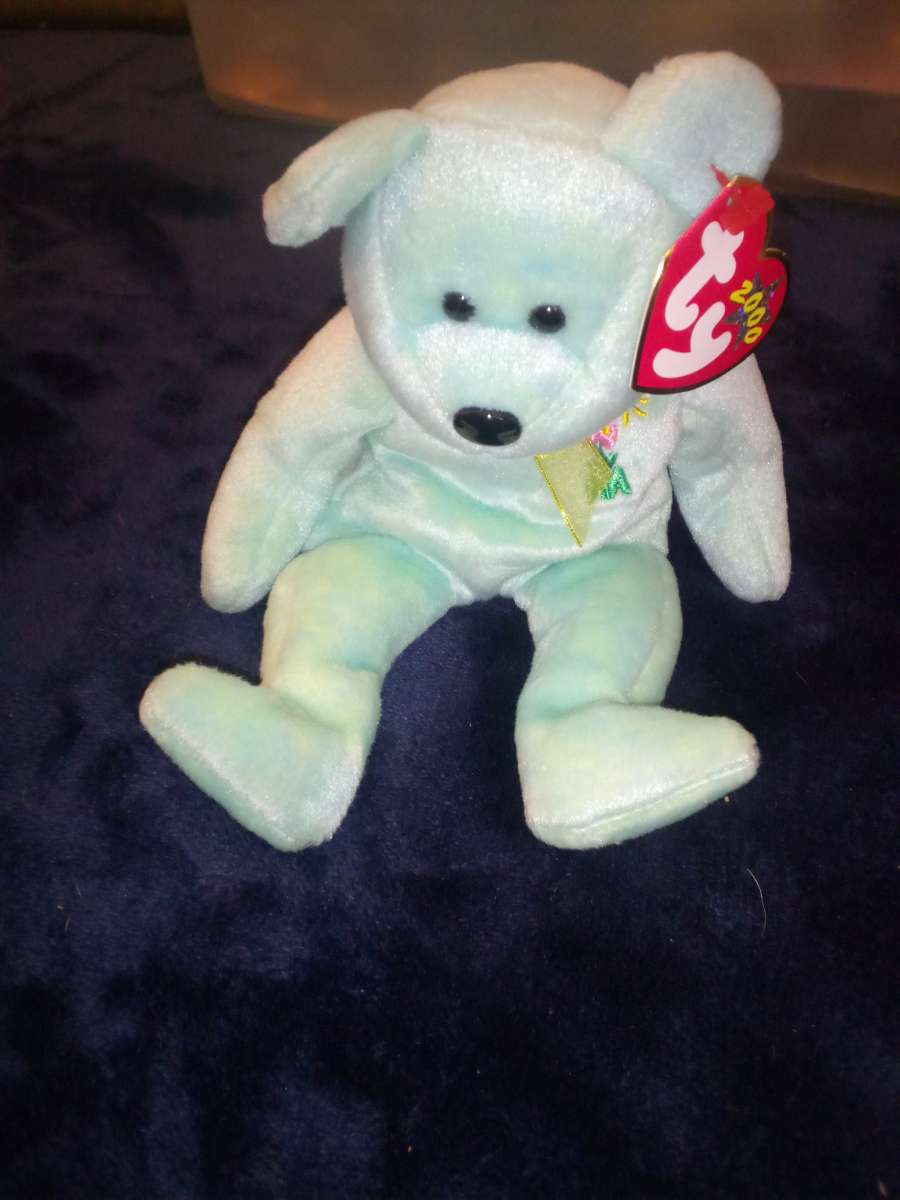 2000 Ty beanie babies Ariel mint selling collection off