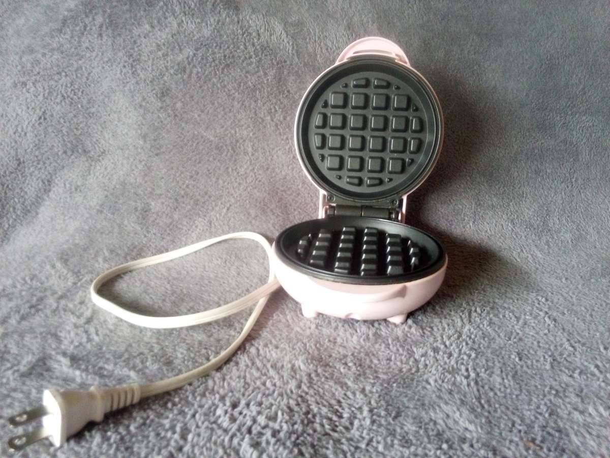 Mini Waffle Maker
