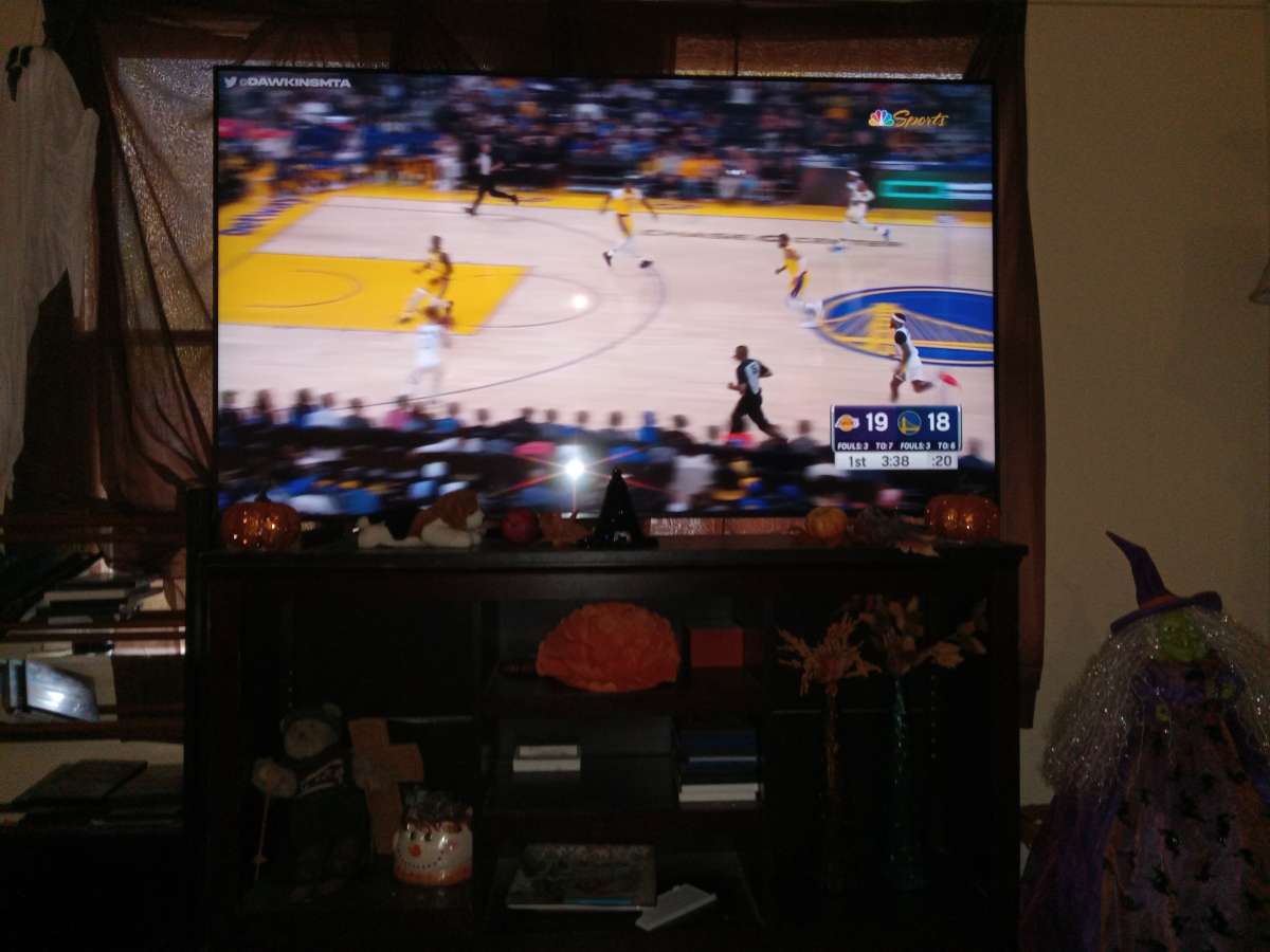 65 samsung smart tv with Bluetooth and cloud gaming