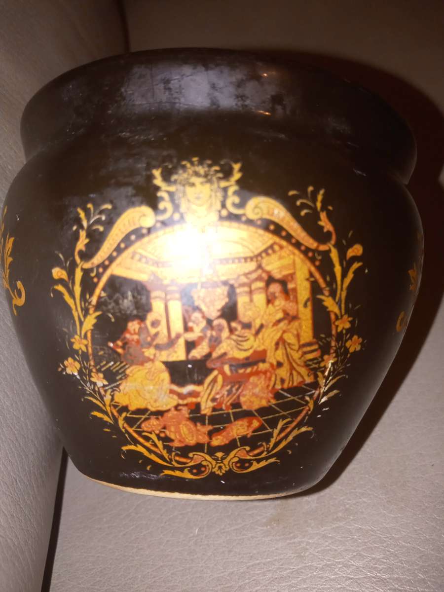 black and gold planter