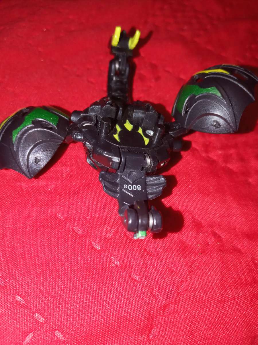 Bakugan Phantom Dharak darkus