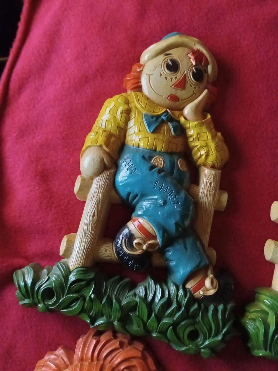 four 1977 raggedy Ann and raggedy Andy Bobby and merrill