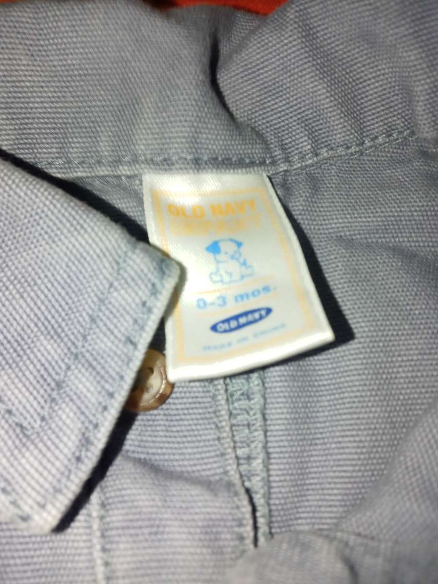 Old Navy baby infant 0 to 3 mo old unisex