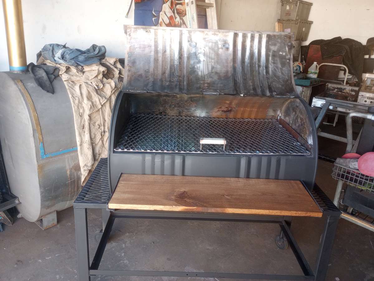 BBQ GRILL FOR SALE