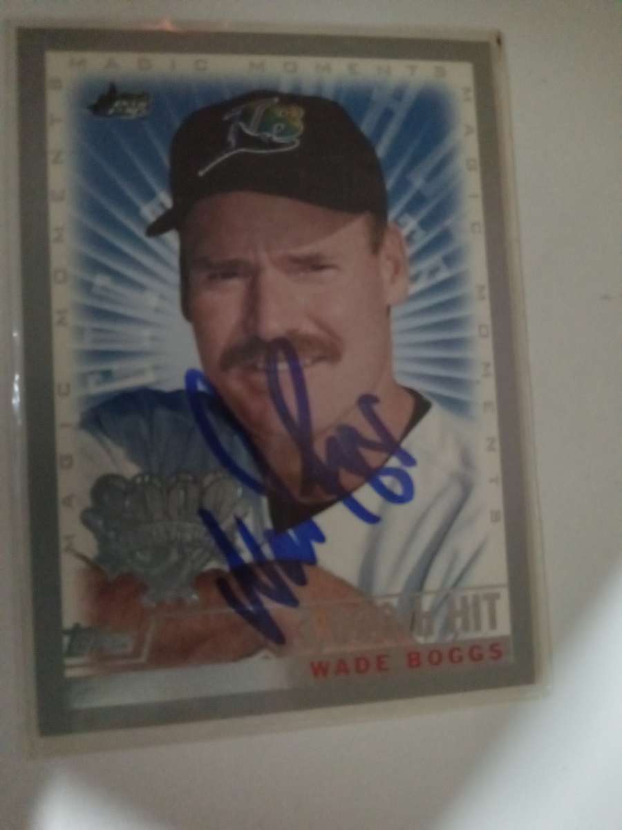 autographed wade boggs 3000 th hit topps card