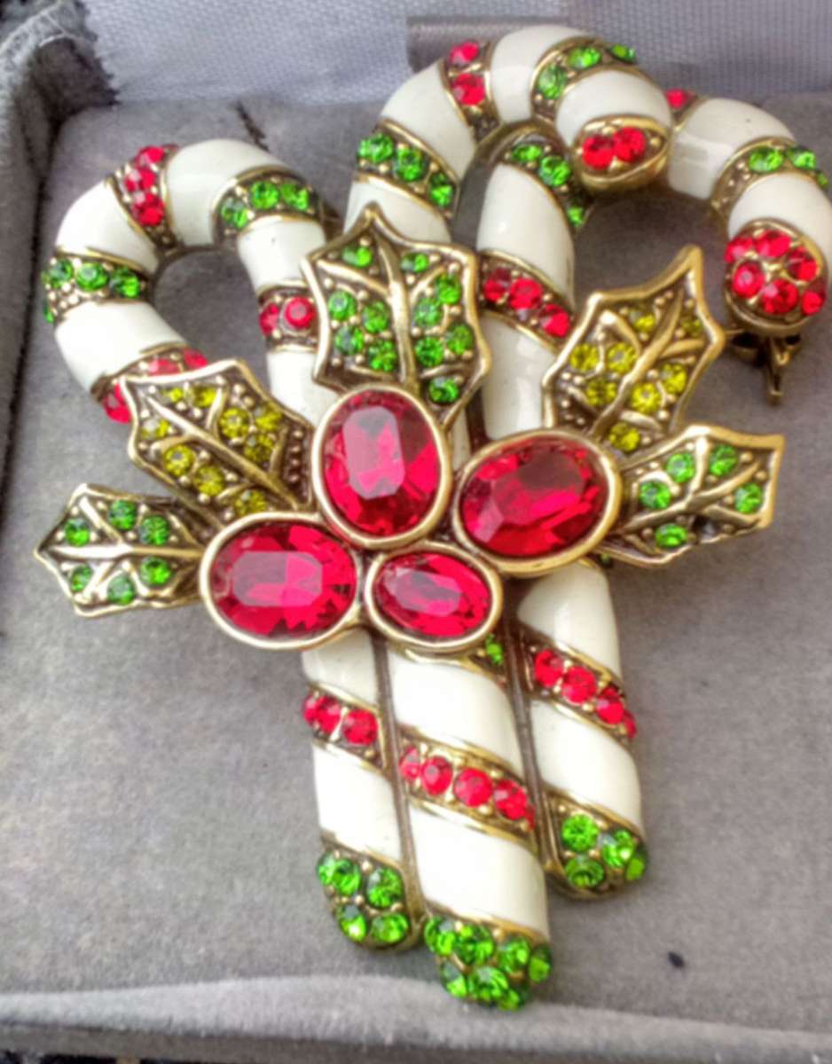 HEIDI DAUS peppermint pretty broche