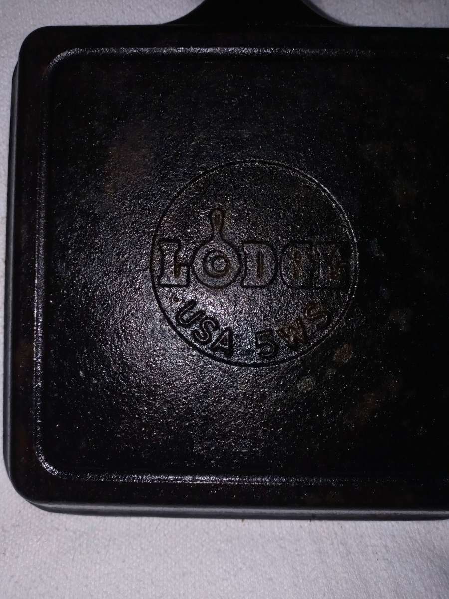 Lodge cast iron 5 inch USA 5ws