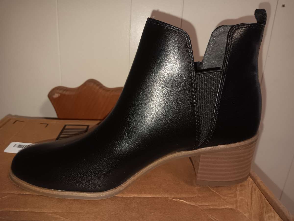 Dr Scholls ankle booties
