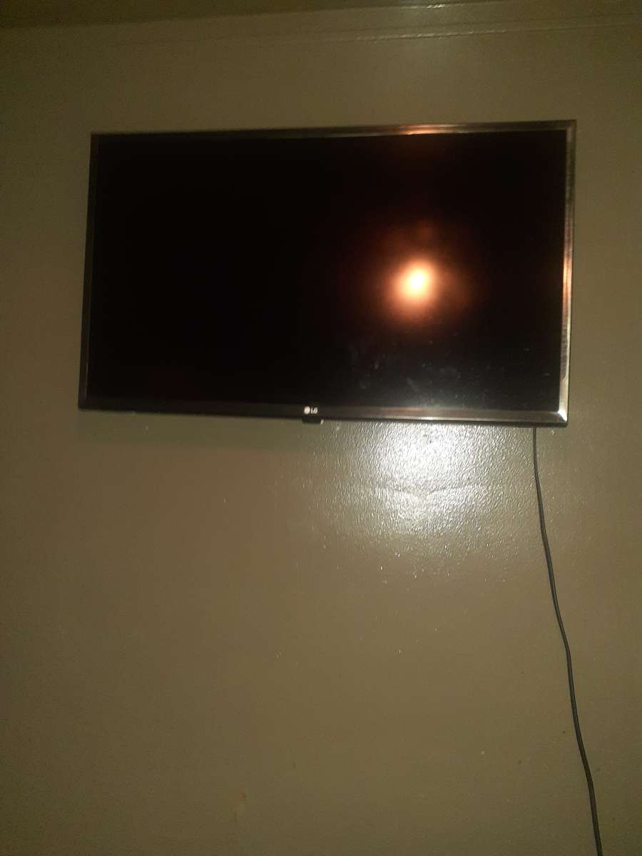 32 Inch LG Smart TV