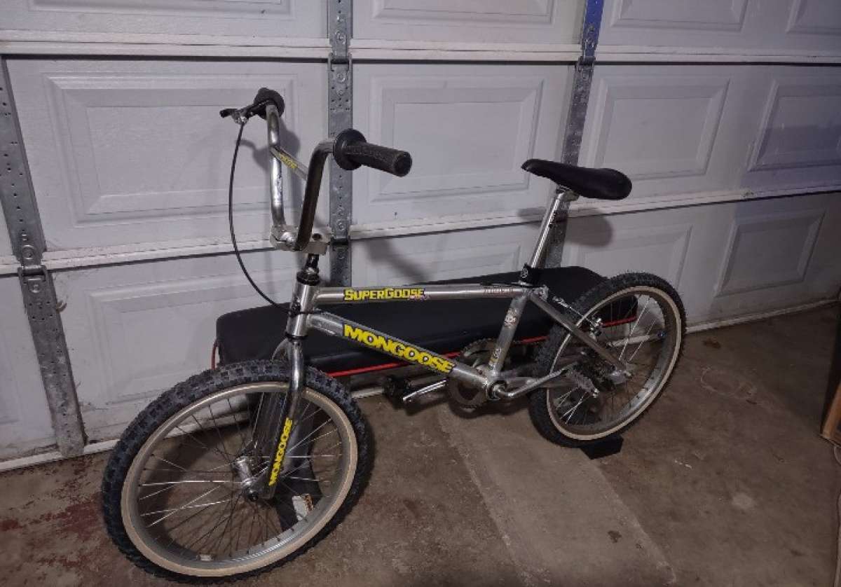 1996 mongoose super goose racing bike