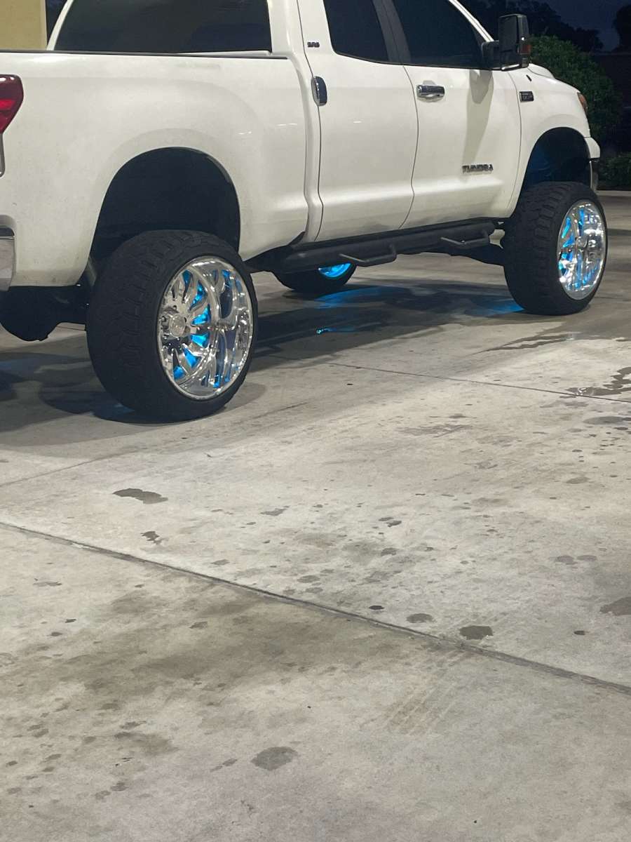 08 toyota tundra needs transmission