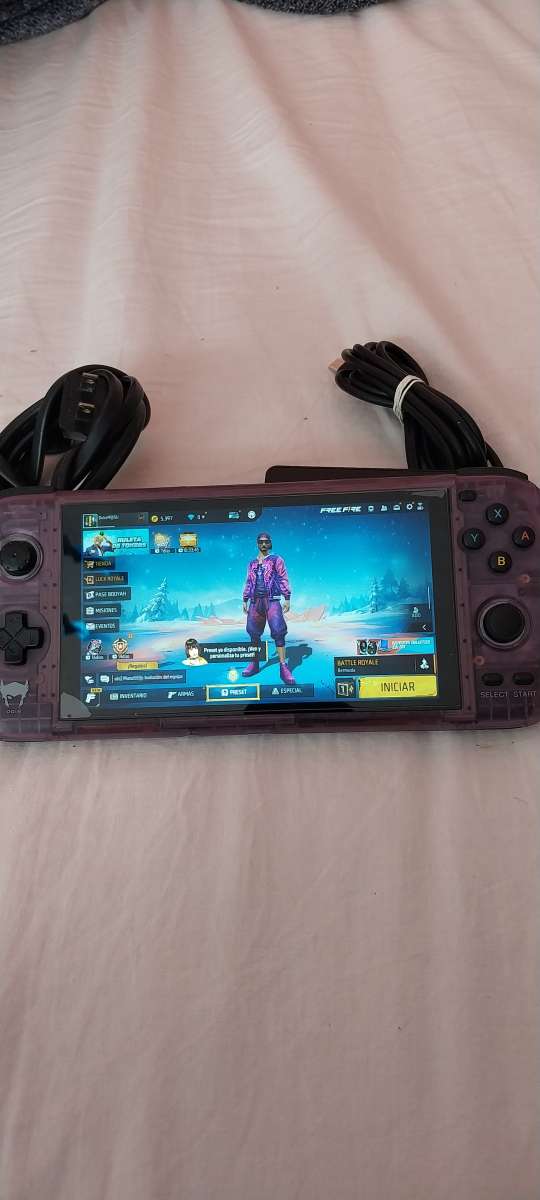 vendo consola odin pro de 256 GB  y 256 GB