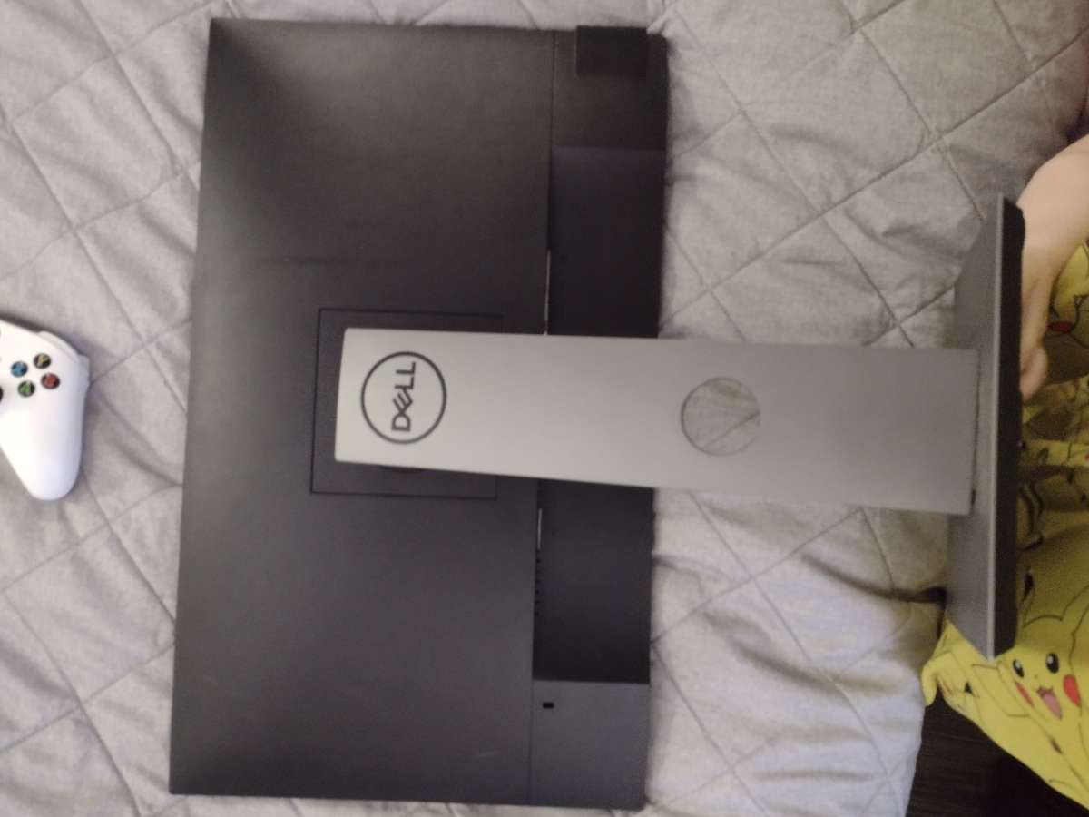 24 DELL PC gaming monitor