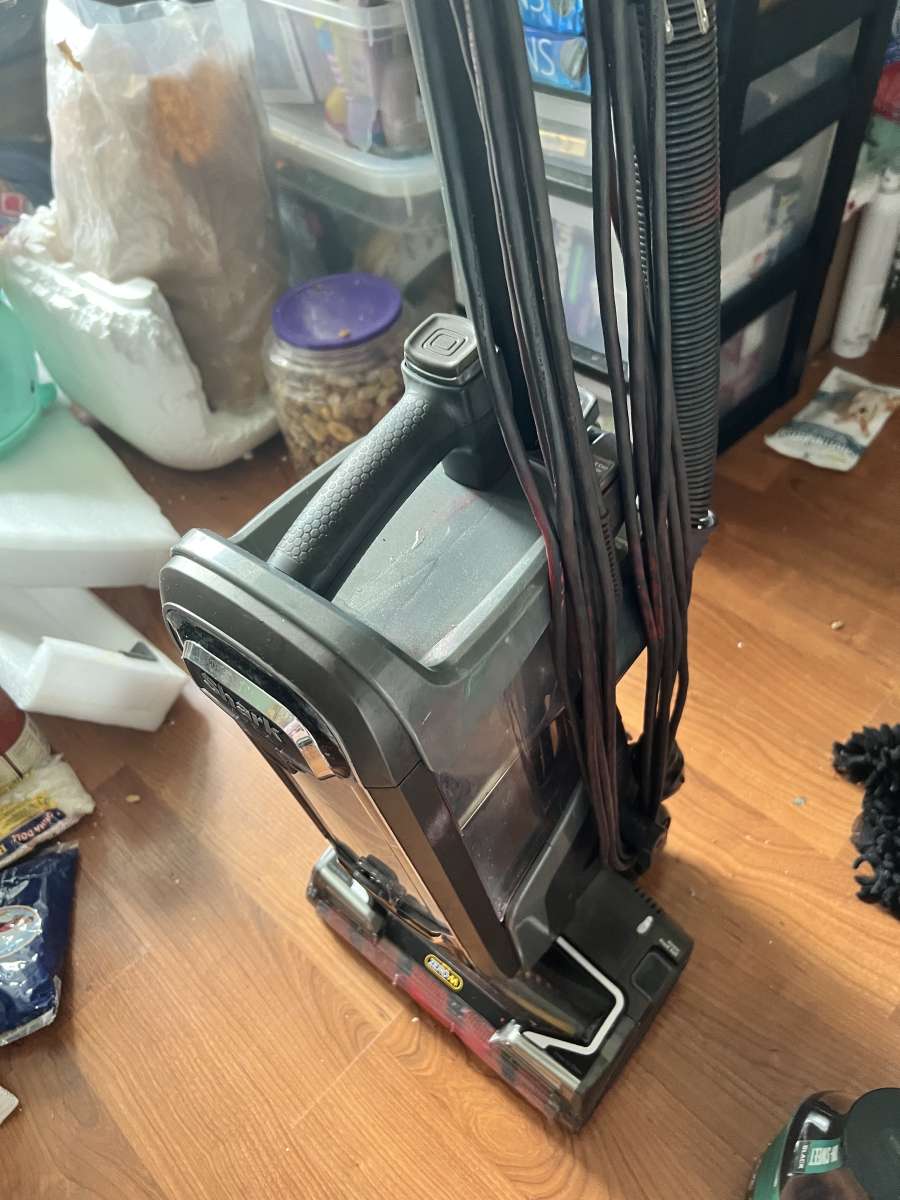 Shock upright vacuum Shock upright vacuum