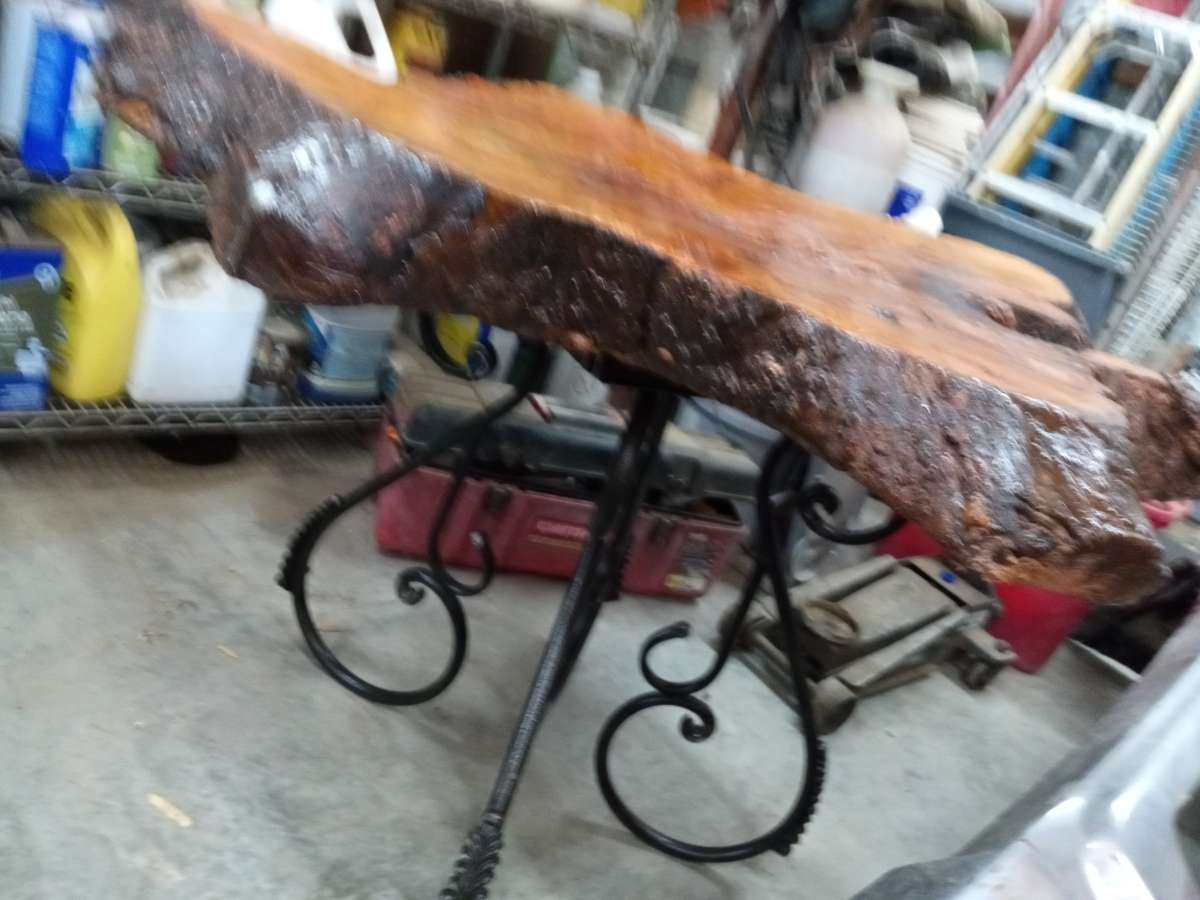 3 peices coffee table set