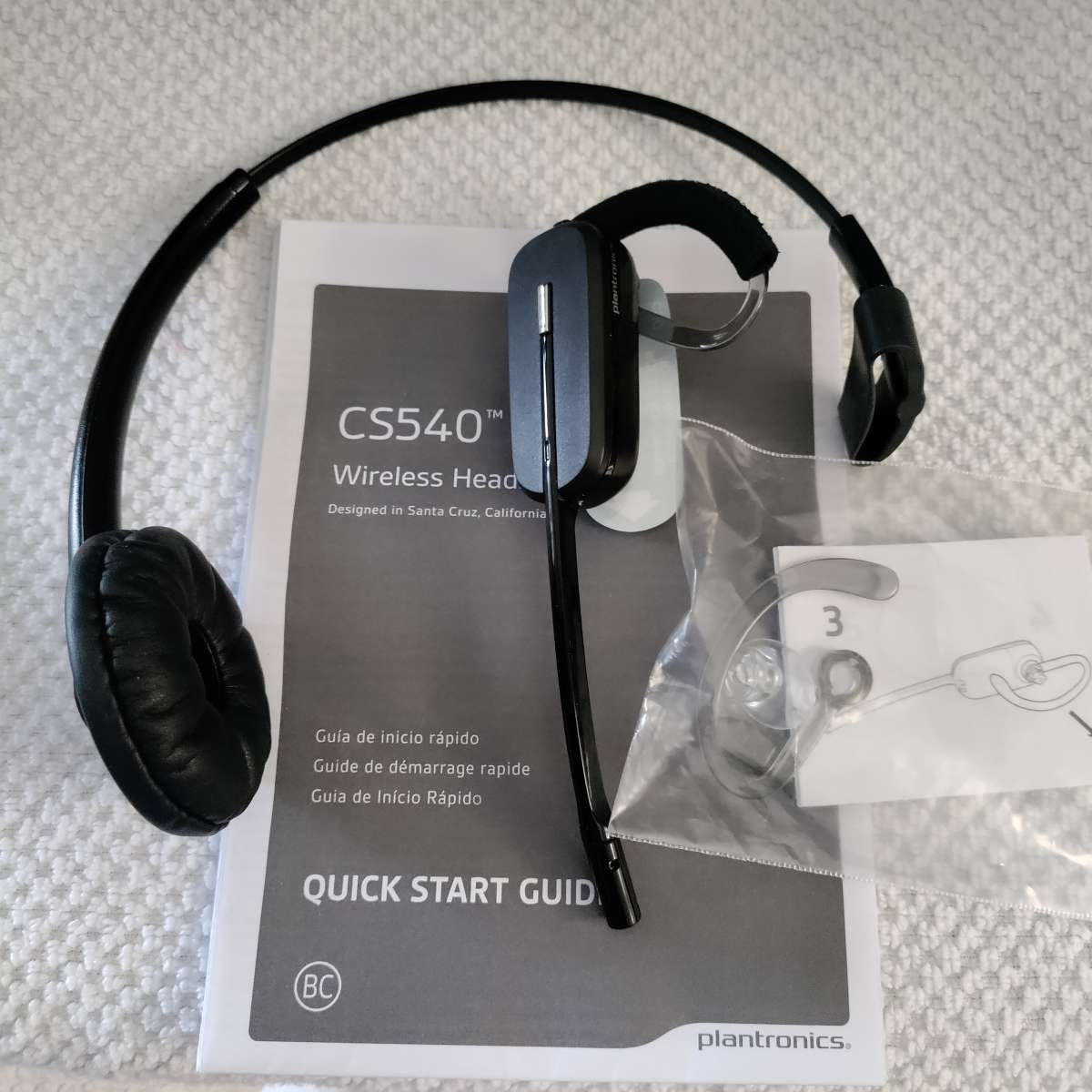 Plantronics wireless headset NOT BLUETOOTH CAPABLE