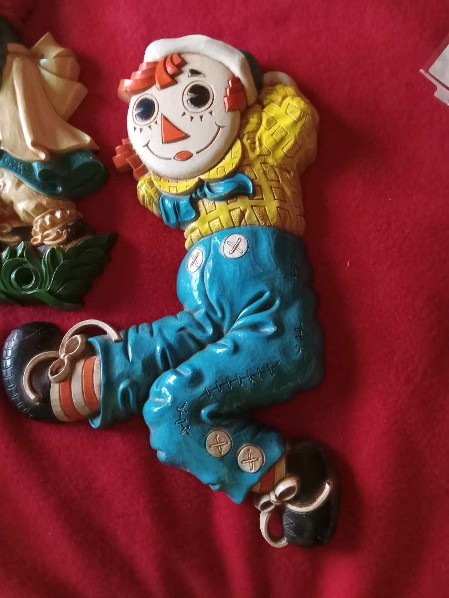 four 1977 raggedy Ann and raggedy Andy Bobby and merrill